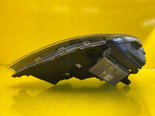 Laden Sie das Bild in den Galerie-Viewer, Frontscheinwerfer Seat Leon 5F1941007B LED Ein Stück (Rechts oder Links)