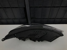 Laden Sie das Bild in den Galerie-Viewer, Frontscheinwerfer Hyundai I30 III 92101-G4510 LED Ein Stück (Rechts oder Links)