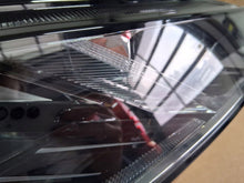 Laden Sie das Bild in den Galerie-Viewer, Frontscheinwerfer Skoda Octavia IV 5E4941016B LED Rechts Scheinwerfer Headlight SCH1620956988zc