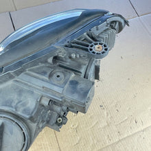 Laden Sie das Bild in den Galerie-Viewer, Frontscheinwerfer Mercedes-Benz W212 A2128205861 Xenon Rechts Headlight SCH8315683282pq