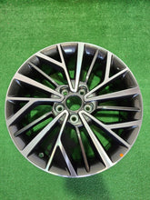 Laden Sie das Bild in den Galerie-Viewer, 1x Alufelge 18 Zoll 7.0" 5x114.3 51ET Glanz Schwarz 52910-D7320 Hyundai I Mg FEL3389690455te