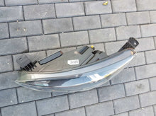 Laden Sie das Bild in den Galerie-Viewer, Frontscheinwerfer Ford Focus JX7B-13E015-CE FALSE Scheinwerfer Headlight SCH3510660759je