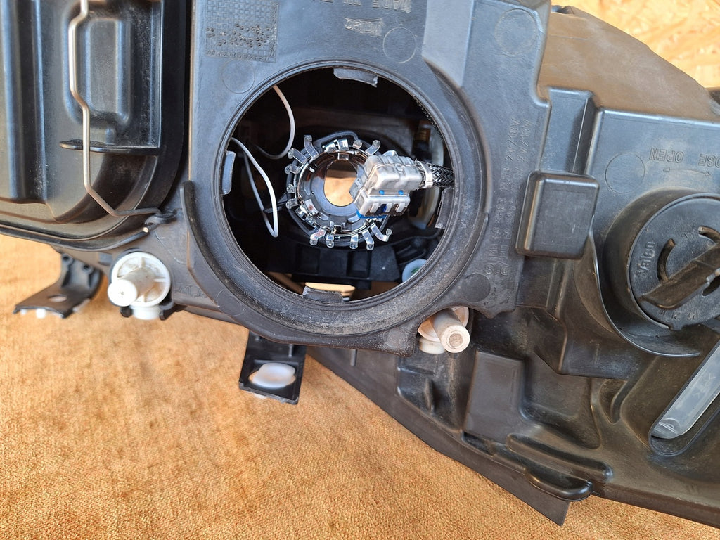 Frontscheinwerfer BMW X1 E84 7290239 Xenon Links Scheinwerfer Headlight SCH2473365267jc