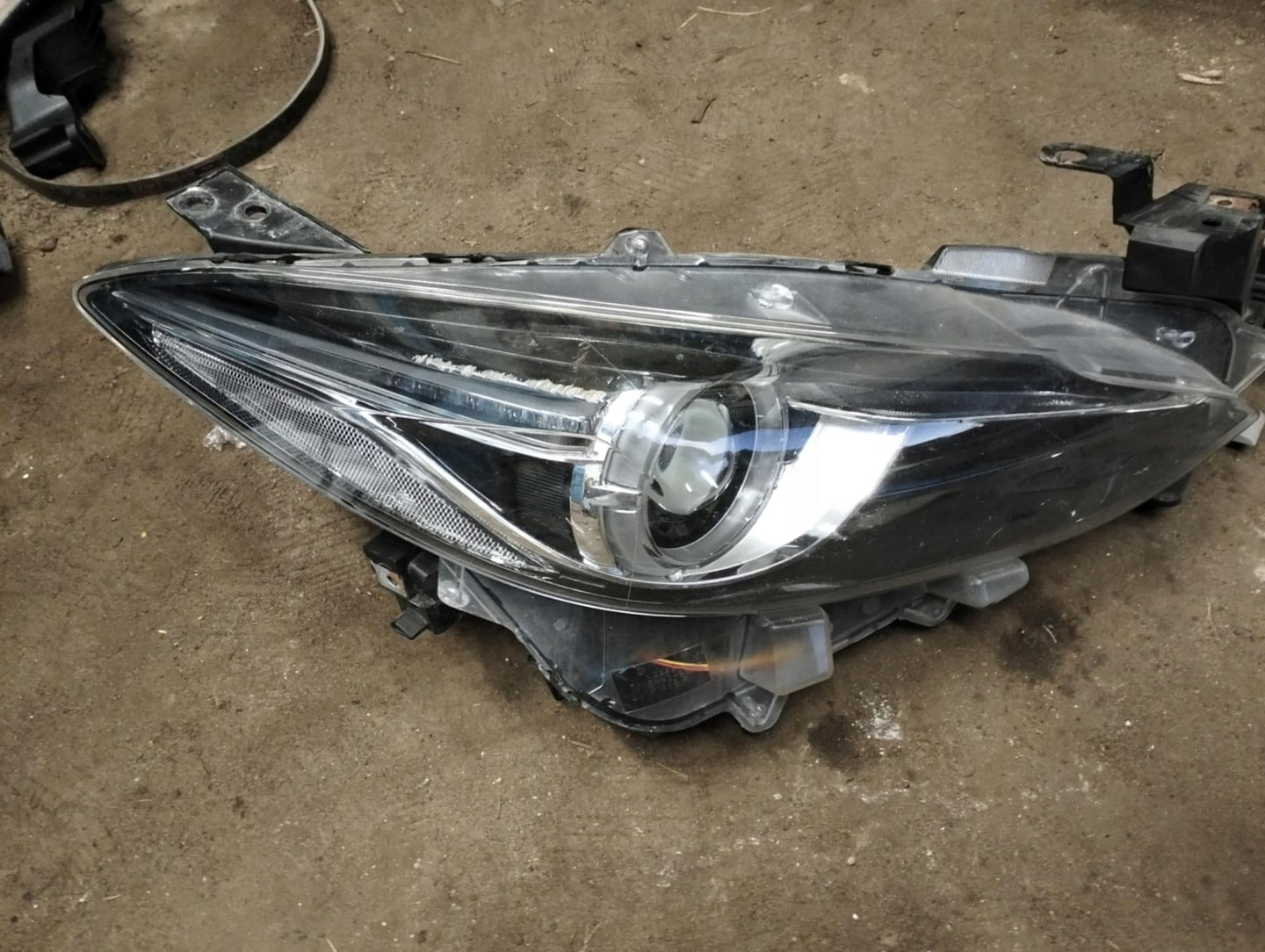 Frontscheinwerfer Mazda 3 LED Rechts Scheinwerfer Headlight SCH6614947929jb