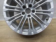 Laden Sie das Bild in den Galerie-Viewer, 1x Alufelge 18 Zoll 8.5&quot; 5x112 29ET Silber 8W0601025AJ Audi A4 B9 Rim Wheel