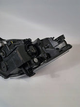 Load image into Gallery viewer, Frontscheinwerfer Toyota Yaris LED Rechts Scheinwerfer Headlight