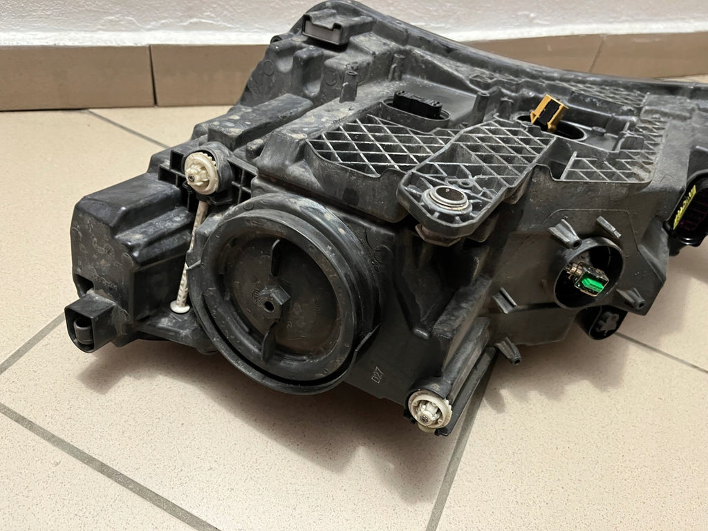 Frontscheinwerfer Skoda Superb III 3V1941016B Xenon Rechts Headlight SCH8350653061nr