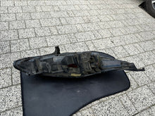 Laden Sie das Bild in den Galerie-Viewer, Frontscheinwerfer Ford Fiesta 8A61-13W030-AH Links Scheinwerfer Headlight SCH4334391889jm