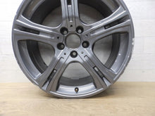 Laden Sie das Bild in den Galerie-Viewer, 1x Alufelge 18 Zoll 8.0&quot; 5x112 45ET A2074011602 Mercedes-Benz Coupe Rim Wheel