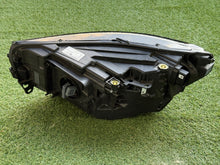 Laden Sie das Bild in den Galerie-Viewer, Frontscheinwerfer Volvo Xc40 32140412 Rechts Scheinwerfer Headlight SCH9661002985fu