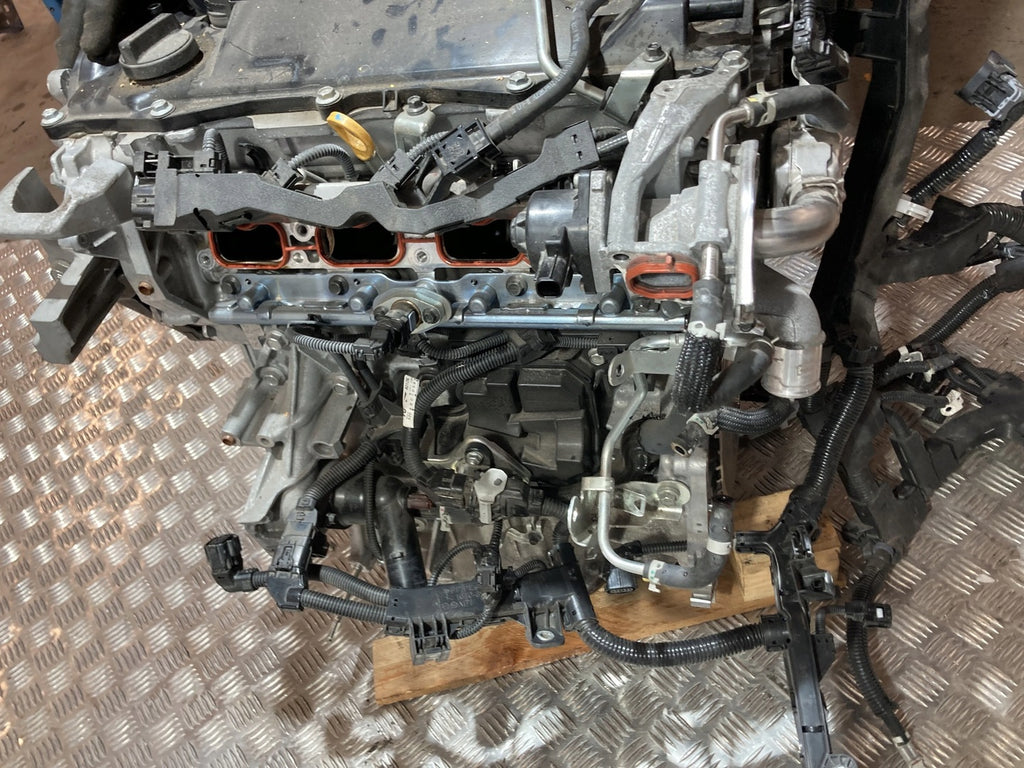 Motor Toyota V I A25A92CG 2.5 18TKm 2021 Benzin Engine Komplett