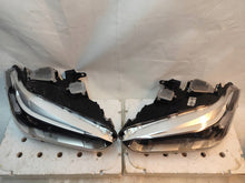 Load image into Gallery viewer, Frontscheinwerfer BMW X1 F48 7495003 7495004 LED Ein Satz Scheinwerfer Headlight SCH2497932655kl