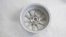 Load image into Gallery viewer, 1x Alufelge 17 Zoll 7.5" 5x112 27ET Glanz Silber 6868217 BMW G31 G30 G32 G11 G12 FEL7442159911ga