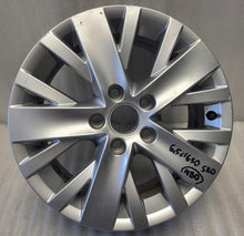 Laden Sie das Bild in den Galerie-Viewer, 1x Alufelge 16 Zoll 6.5" 5x112 50ET 5K0601025AL VW Golf Touran Rim Wheel FEL1315964149aj