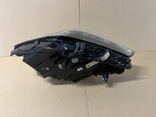 Laden Sie das Bild in den Galerie-Viewer, Frontscheinwerfer BMW F40 9482808 LED Rechts Scheinwerfer Headlight SCH5002775579cv