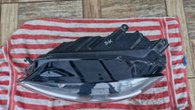 Load image into Gallery viewer, Frontscheinwerfer VW Golf VII 5G1941031 Xenon Links Scheinwerfer Headlight SCH7050748208ar