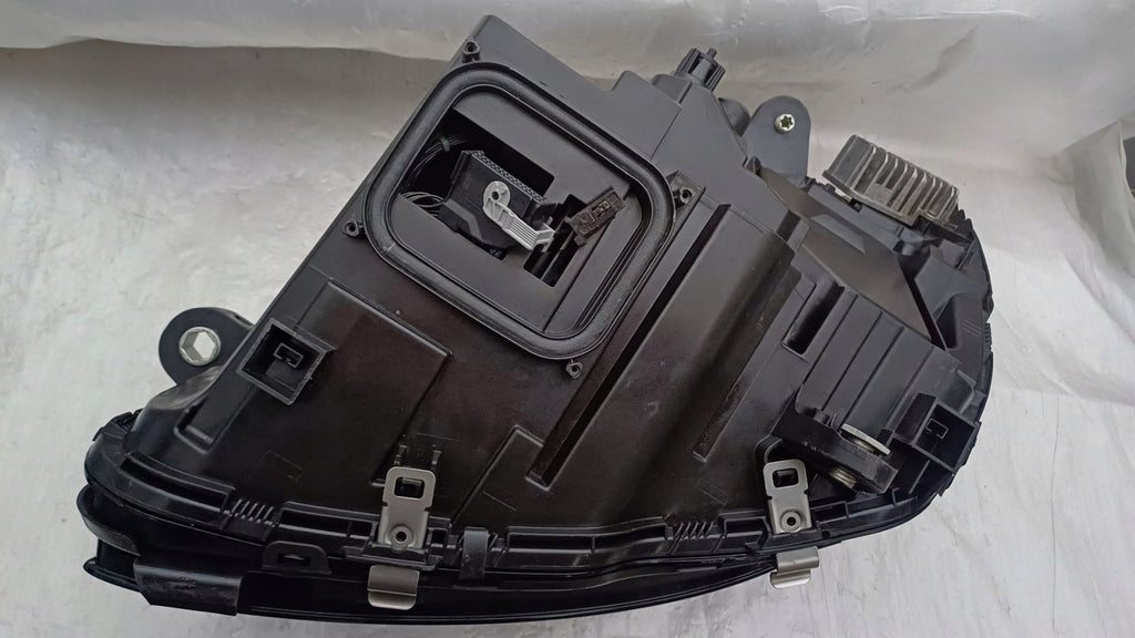 Frontscheinwerfer Mercedes-Benz W205 A205 A2059063803 LED Rechts Headlight SCH2994375433vb