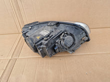 Laden Sie das Bild in den Galerie-Viewer, Frontscheinwerfer Audi A4 B7 8E0941004AM 0301219272 Xenon Rechts oder Links