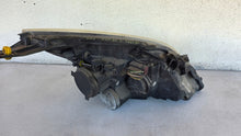 Laden Sie das Bild in den Galerie-Viewer, Frontscheinwerfer Opel Vectra C 13170924 Xenon Links Scheinwerfer Headlight SCH9357762526sb