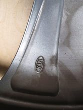 Load image into Gallery viewer, 1x Alufelge 17 Zoll 6.5" 5x114.3 Kia Rim Wheel FEL7971365836yh