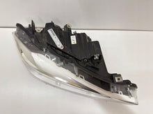 Load image into Gallery viewer, Frontscheinwerfer BMW 3 F30 F31 1547372172 Rechts Scheinwerfer Headlight SCH3530280193es