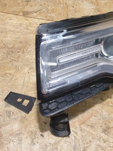Laden Sie das Bild in den Galerie-Viewer, Frontscheinwerfer Jeep Grand Cherokee Wk2 68144709AF Links Headlight SCH2734240166eh