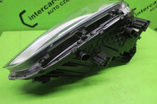 Laden Sie das Bild in den Galerie-Viewer, Frontscheinwerfer Hyundai Elantra 92101F2600 92101-G4100 LED Links Headlight