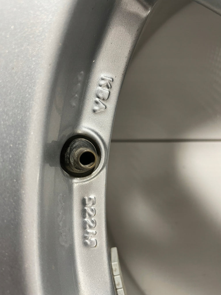 1x Alufelge 17 Zoll 7.0" 5x114.3 KBA52249 Hyundai Santa I Tucson Fe Rim Wheel FEL4952086378xg