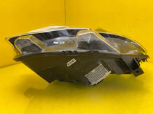 Laden Sie das Bild in den Galerie-Viewer, Frontscheinwerfer Peugeot Expert Traveller 9808573580 Xenon Links Headlight SCH3249326686jk
