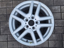Laden Sie das Bild in den Galerie-Viewer, 1x Alufelge 17 Zoll 7.5" 5x120 40ET Glanz Silber 6761929-14 BMW Rim Wheel FEL8785704059pn