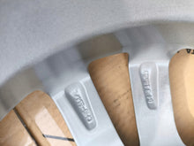 Load image into Gallery viewer, 1x Alufelge 15 Zoll 5.0" 5x100 39ET Glanz Silber Toyota Yaris Rim Wheel FEL2959142336gu
