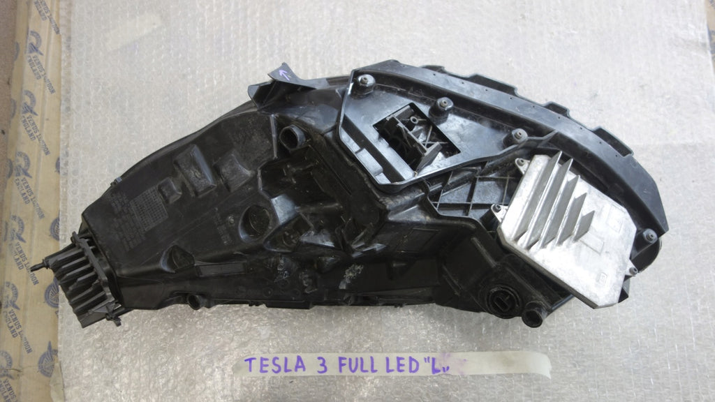 Frontscheinwerfer Tesla Model Y 1110796-00-D LED Ein Stück (Rechts oder Links)