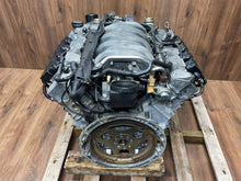 Load image into Gallery viewer, Motor Mercedes-Benz Sl R129 113961 5.0 306PS 225kW 19TKm 1989 Benzin Unkomplett MOT2593581873mc