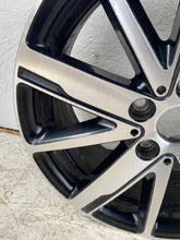 Laden Sie das Bild in den Galerie-Viewer, 1x Alufelge 17 Zoll 7.0&quot; 5x112 54ET Glanz Schwarz 6889638 Mini Rim Wheel