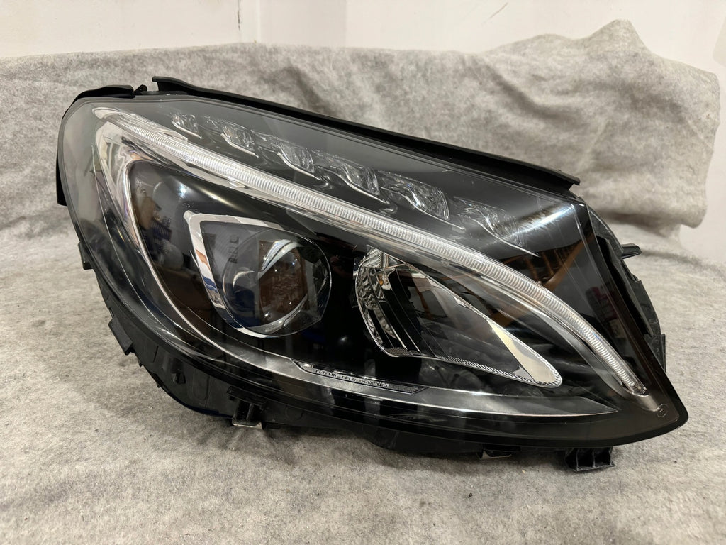 Frontscheinwerfer Mercedes-Benz W205 A2059062604 LED Rechts Headlight SCH9486924713ab