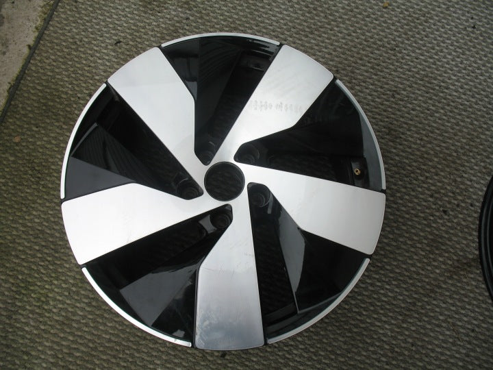 1x Alufelge 18 Zoll 7.5" 5x112 40ET Glanz Silber 571601025 VW Tiguan Rim Wheel FEL9512324141ol
