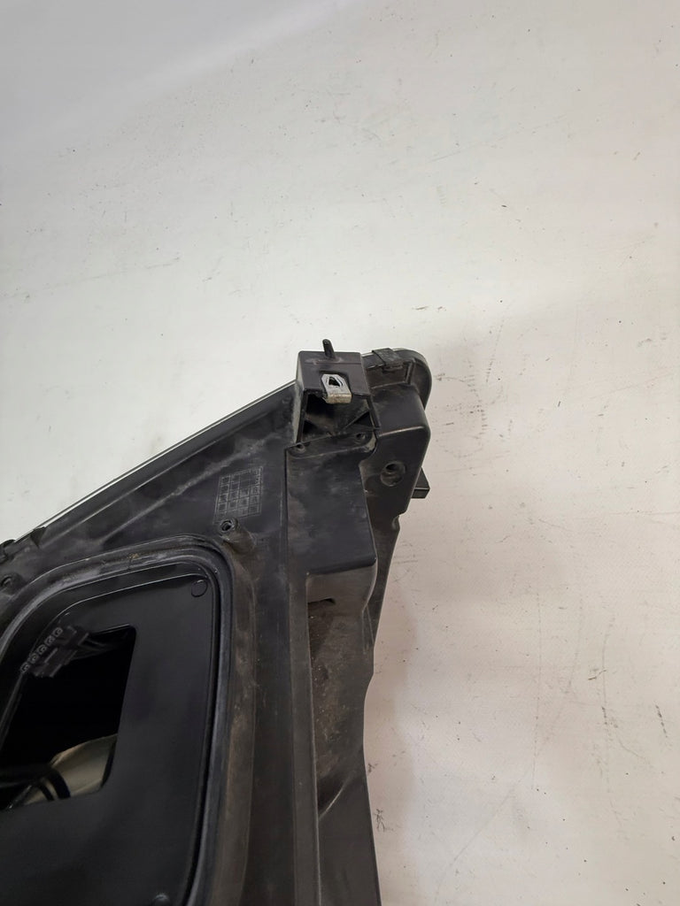 Frontscheinwerfer Opel Zafira C 13399860 Xenon Ein Stück (Rechts oder Links)