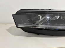 Laden Sie das Bild in den Galerie-Viewer, Frontscheinwerfer Skoda Octavia IV 5E4941015A LED Links Scheinwerfer Headlight SCH4104834846og