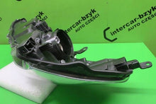 Load image into Gallery viewer, Frontscheinwerfer Toyota Verso 81110-0F161-00 Rechts Scheinwerfer Headlight SCH2140916440rx
