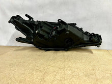 Laden Sie das Bild in den Galerie-Viewer, Frontscheinwerfer Toyota Camry 81150-33C70 A1V142-000081150-33C70 LED Links