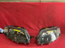 Laden Sie das Bild in den Galerie-Viewer, Frontscheinwerfer Skoda Octavia III 5E1941016B 5E1941015B Xenon Ein Satz SCH1531620766mg