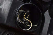 Load image into Gallery viewer, Frontscheinwerfer Renault Master III Links Scheinwerfer Headlight SCH2920447929ya