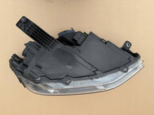 Laden Sie das Bild in den Galerie-Viewer, Frontscheinwerfer VW Caddy 2K8941005C Links Scheinwerfer Headlight SCH7122049486jw
