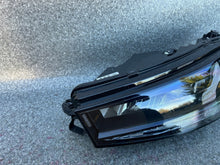 Laden Sie das Bild in den Galerie-Viewer, Frontscheinwerfer Skoda Fabia IV 6VB941015 Links Scheinwerfer Headlight SCH9418686231fx