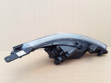 Laden Sie das Bild in den Galerie-Viewer, Frontscheinwerfer Hyundai I20 II 92101 C8000 Links Scheinwerfer Headlight SCH4053047642tp