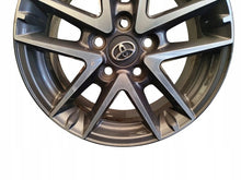 Laden Sie das Bild in den Galerie-Viewer, 1x Alufelge 16 Zoll 6.5" 5x114.3 45ET Glanz Silber 42611-YY500 Toyota Auris FEL1266682595qd