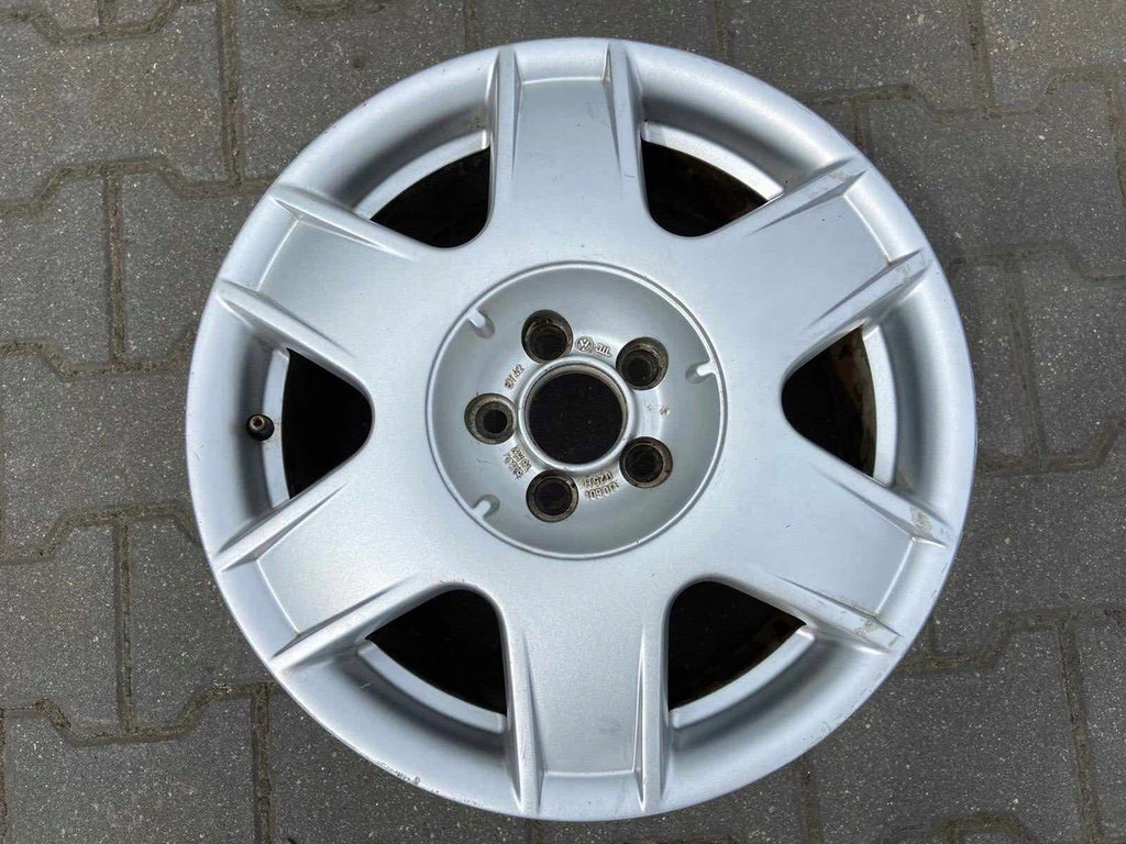 1x Alufelge 16 Zoll 6.5" 5x100 42ET Glanz Silber 1J0601025H Vw Rim Wheel