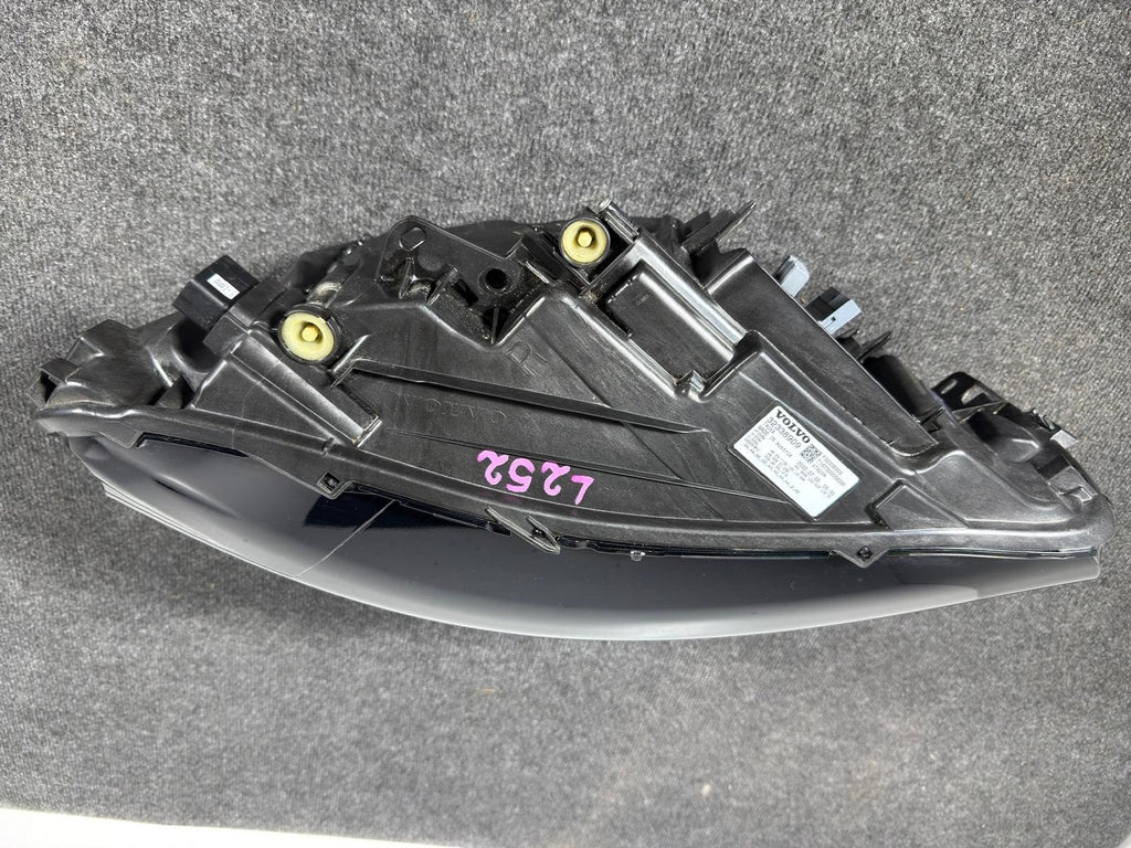 Frontscheinwerfer Volvo Xc40 32338909 LED Rechts Scheinwerfer Headlight SCH3794213662yp