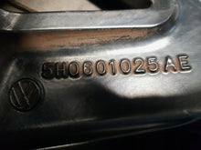 Load image into Gallery viewer, 1x Alufelge 18 Zoll 7.5" 5x112 51ET Glanz Schwarz 5H0601025M VW Golf Rim Wheel FEL2471469704qj