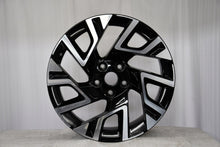 Load image into Gallery viewer, 1x Alufelge 18 Zoll 7.5&quot; 5x114.3 45ET Glanz Schwarz 52910-J7DA0 Kia Xceed